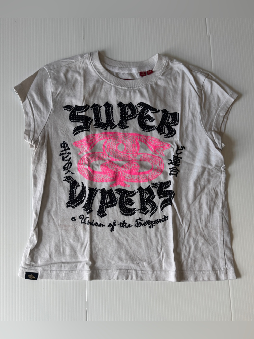 Superdry White Graphic Logo Tee Pink Rhinestone Y2K Baby Tee Streetwear Size 8